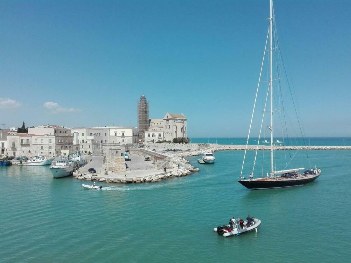Hotel La Mia Casa Era Sul Porto Trani Exteriér fotografie
